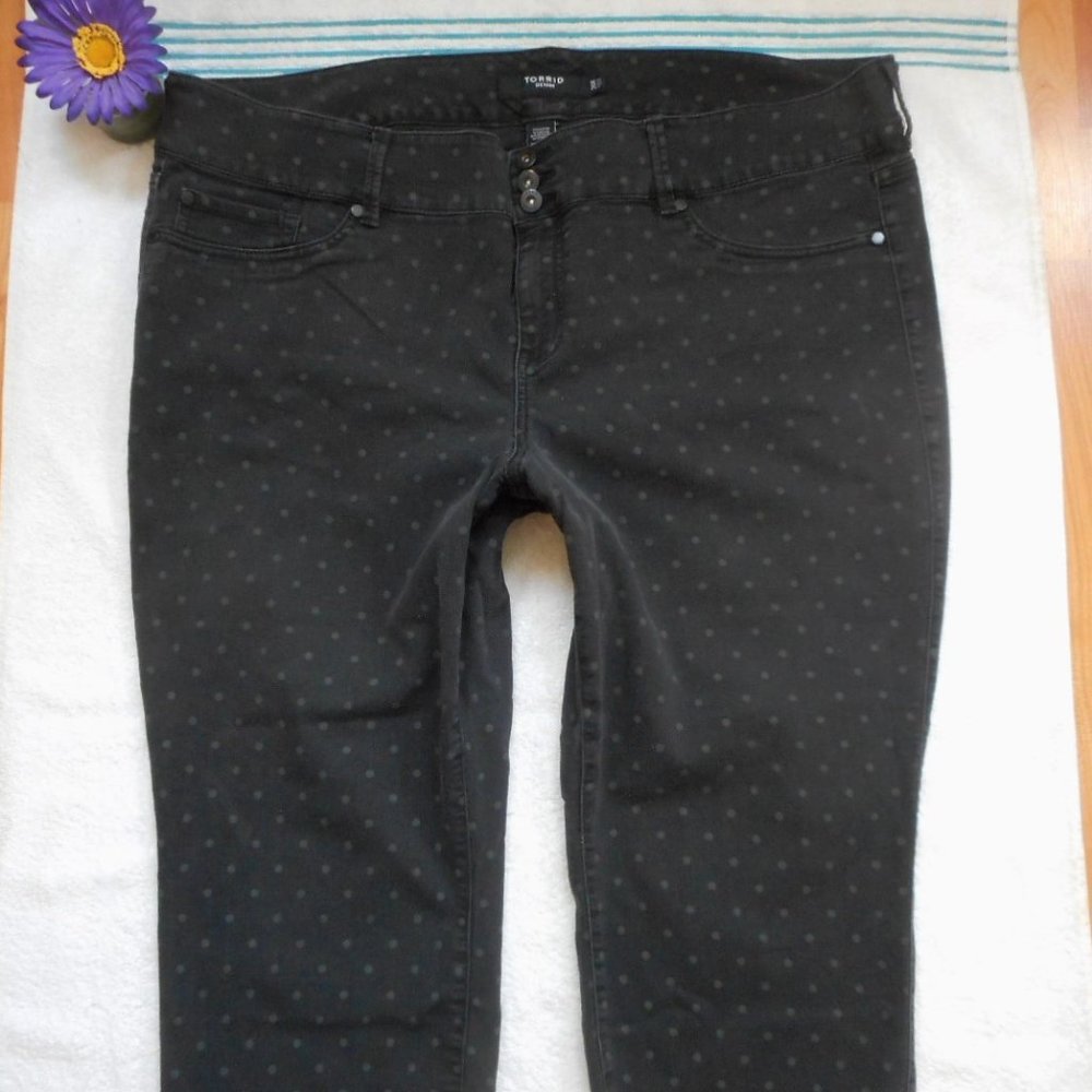 TORRID Jeans Black Polka Dot Size 26 - Picture 2 of 7